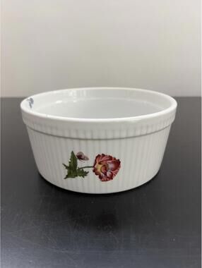 BIA Cordon Bleu Souffle Dish White Floral Botanical Ribbed Porcelain 7.5 Inch